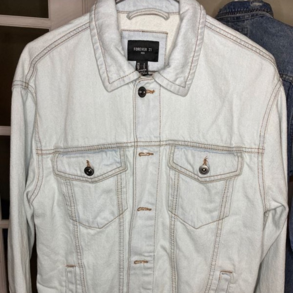 Men’s denim jean jacket